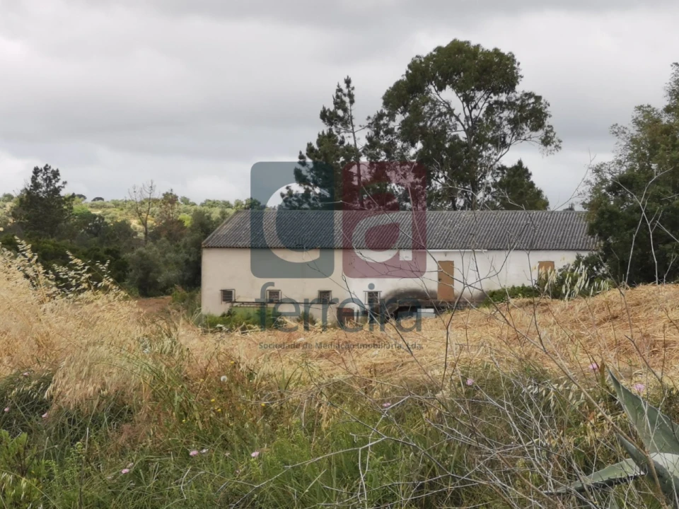 Armazém para Venda em Azoia de Cima e Tremês Foto 2