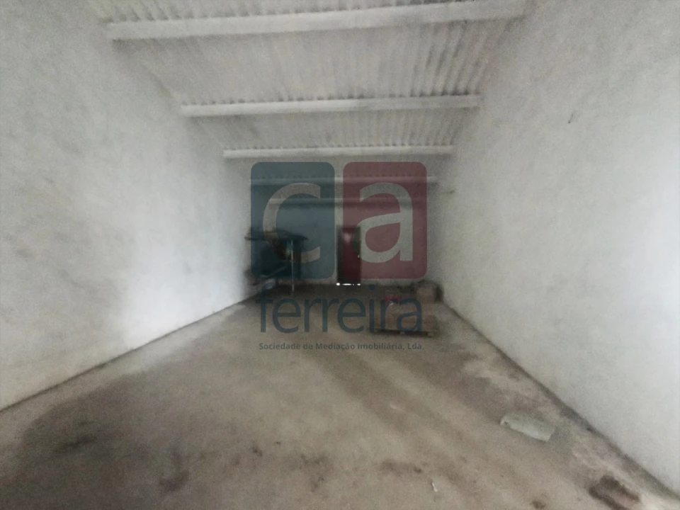 Armazém para Venda em Azoia de Cima e Tremês Foto 3