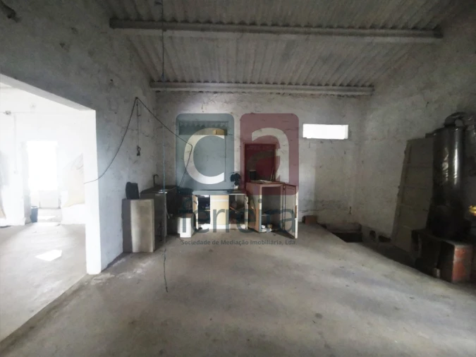 Armazém para Venda em Azoia de Cima e Tremês Foto 5