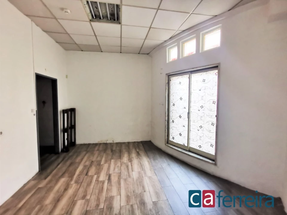 Loja para Venda em Almeirim Foto 9