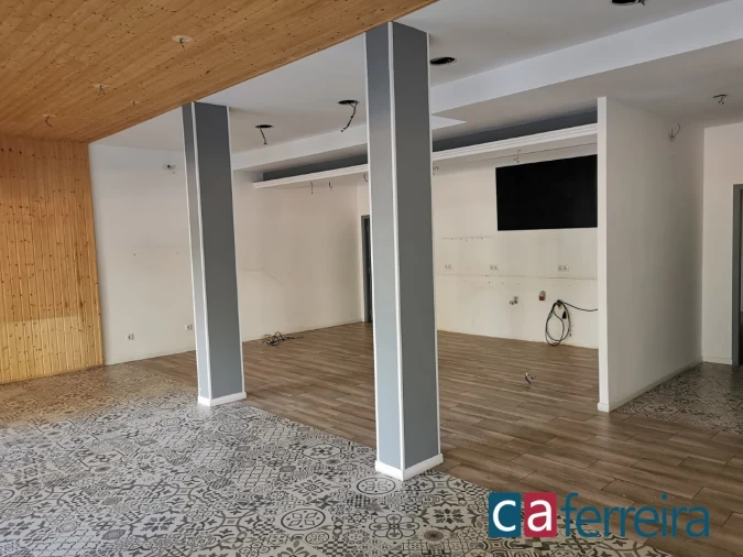 Loja para Venda em Almeirim Foto 3