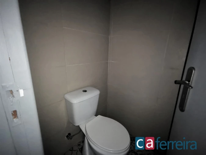 Loja para Venda em Almeirim Foto 12