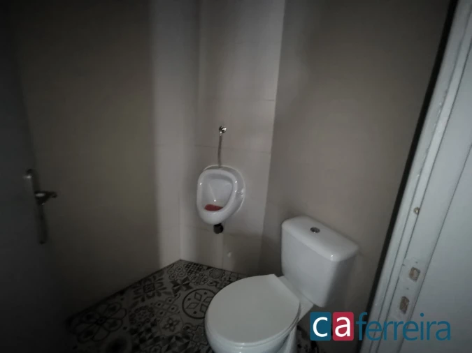 Loja para Venda em Almeirim Foto 13