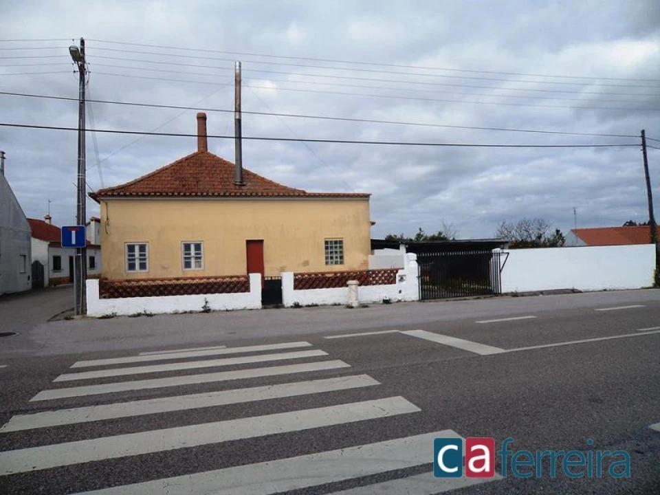 Moradia T3 para Venda em Foros de Arrão Foto 2