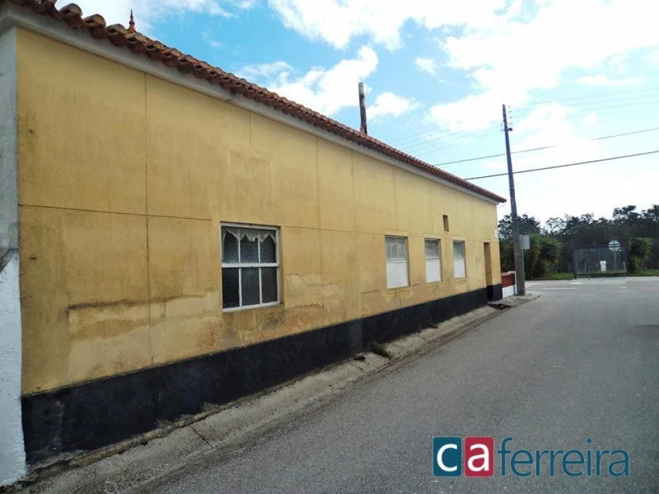 Moradia T3 para Venda em Foros de Arrão Foto 3