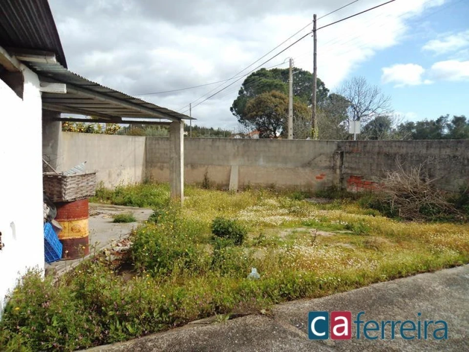 Moradia T3 para Venda em Foros de Arrão Foto 5