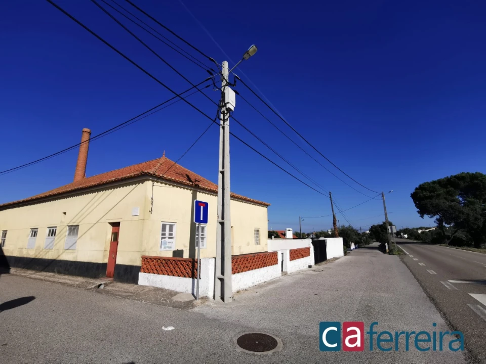 Moradia T3 para Venda em Foros de Arrão Foto 13