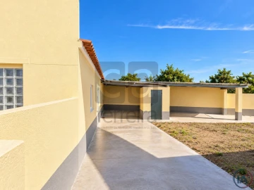 Moradia T3 para Venda em Foros de Arrão