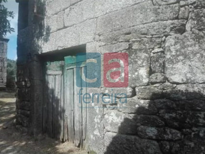 Moradia T1 para Venda em Castro Laboreiro e Lamas de Mouro Foto 2