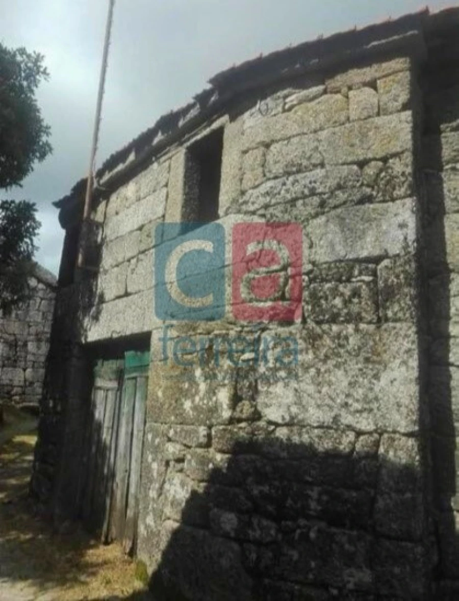Moradia T1 para Venda em Castro Laboreiro e Lamas de Mouro Foto 7