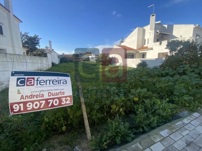 Terreno para Venda em Almeirim Foto 1