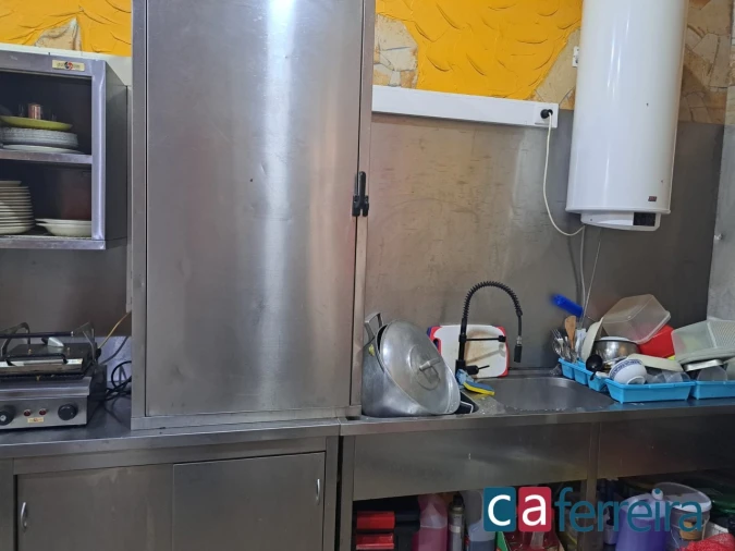 Prédio para Venda em Alcanhões Foto 14