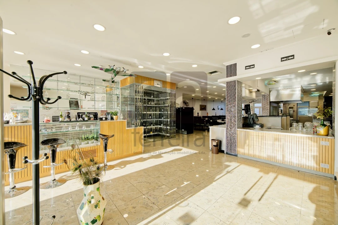 Negócio para Venda em Almeirim Foto 5