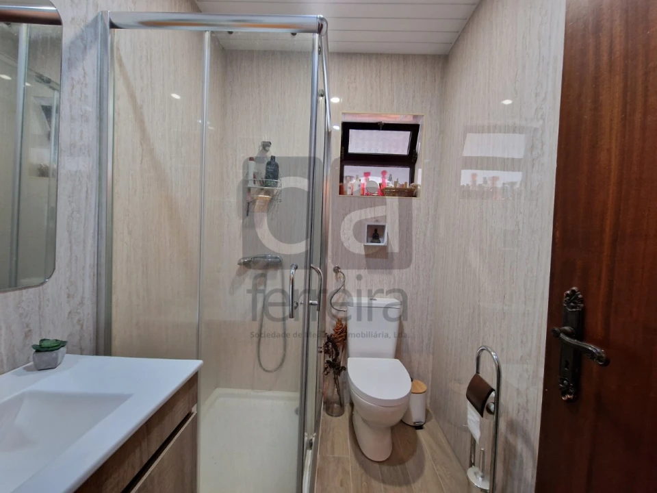 Moradia T2 para Venda em Almeirim Foto 29