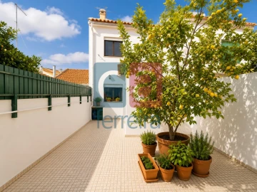 Moradia T2 para Venda em Almeirim