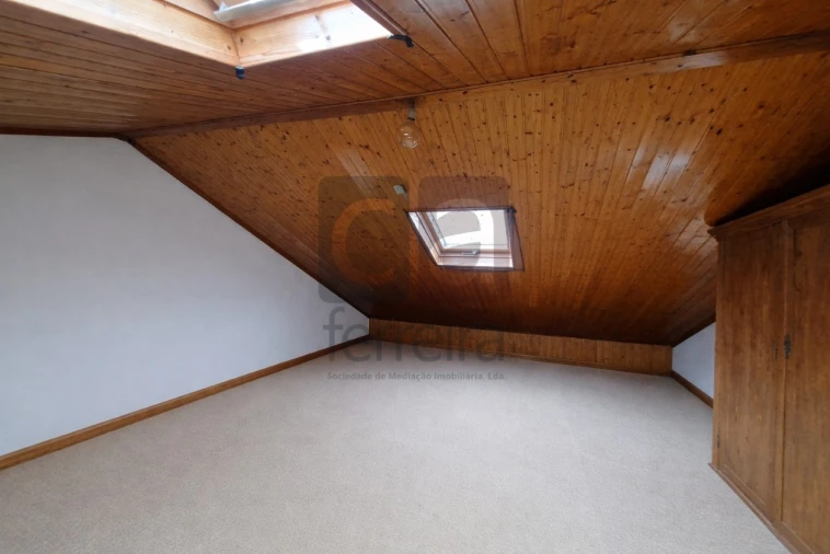 Moradia T2 para Venda em Almeirim Foto 33