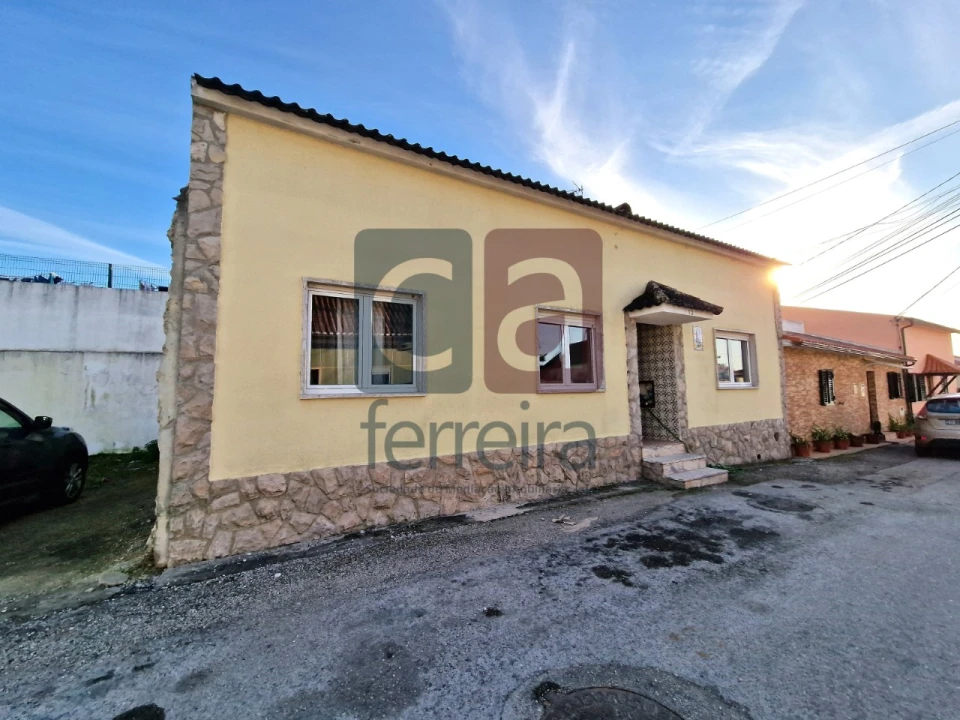 Moradia T4 para Venda em Romeira e Várzea Foto 2