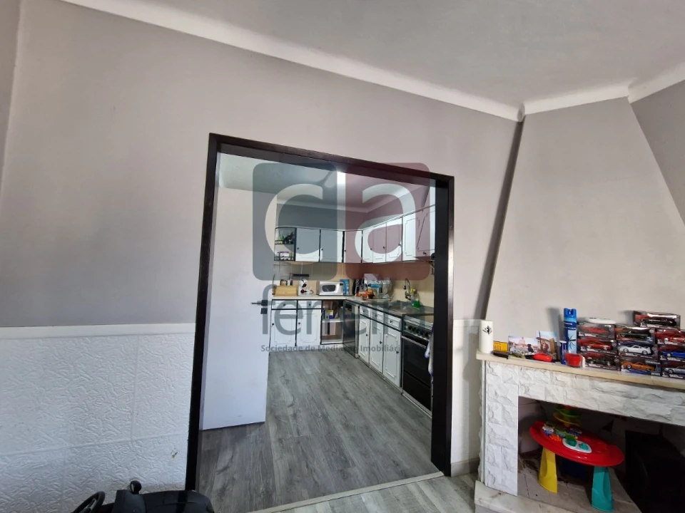 Moradia T4 para Venda em Romeira e Várzea Foto 7