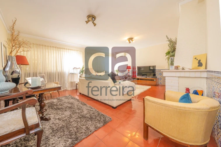 Moradia T6 para Venda em Palmela Foto 2