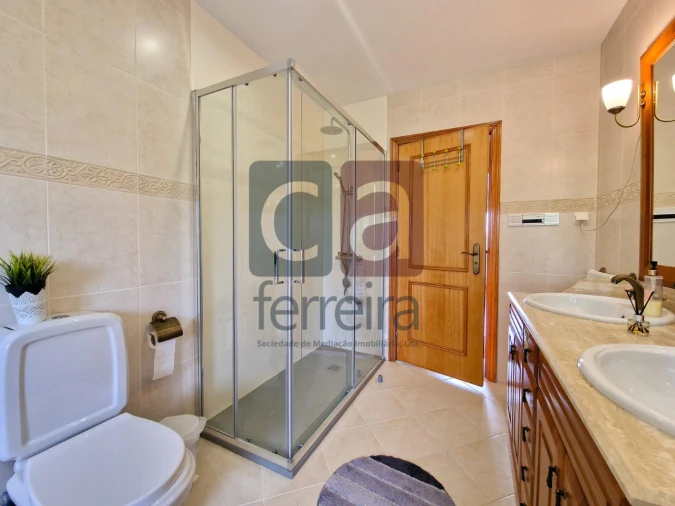 Moradia T6 para Venda em Santa Catarina Foto 29