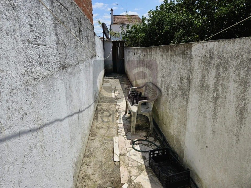 Moradia T1 para Venda em Almeirim Foto 17