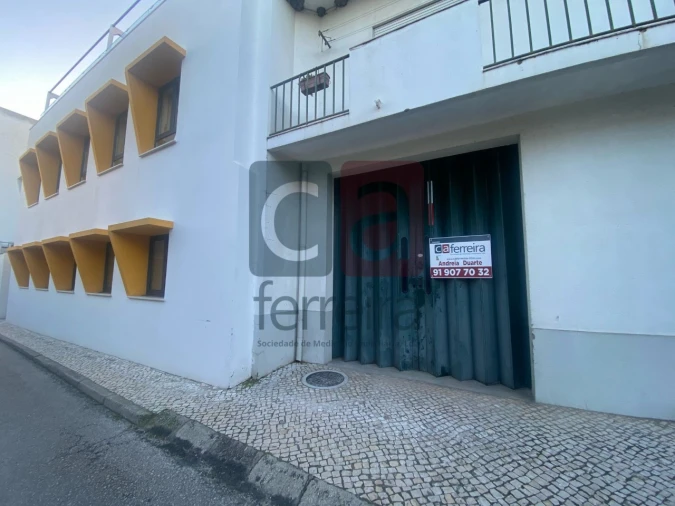 Negócio para Venda em Almeirim Foto 1