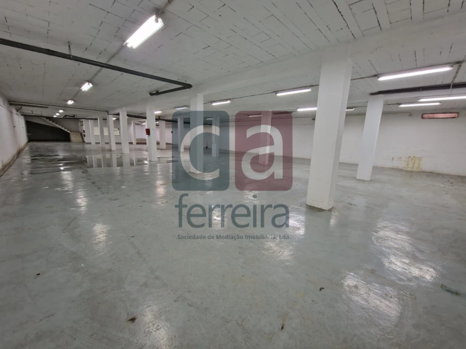 Negócio para Arrendamento em Almeirim Foto 2