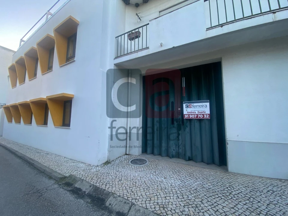 Negócio para Arrendamento em Almeirim Foto 1