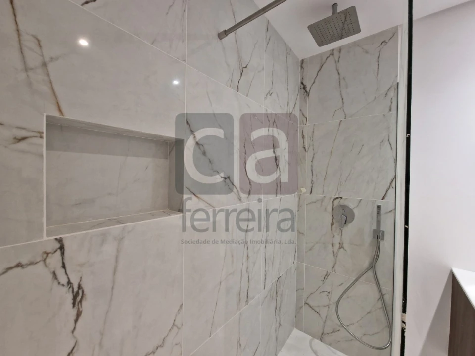 Apartamento T3 para Venda em Almeirim Foto 28
