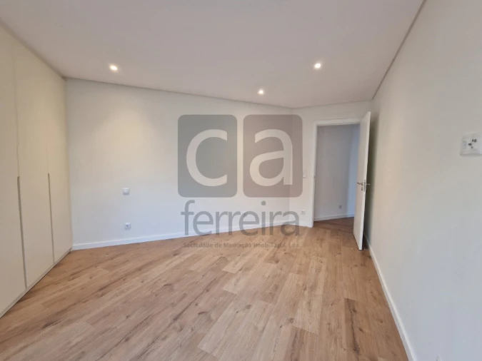 Apartamento T3 para Venda em Almeirim Foto 16