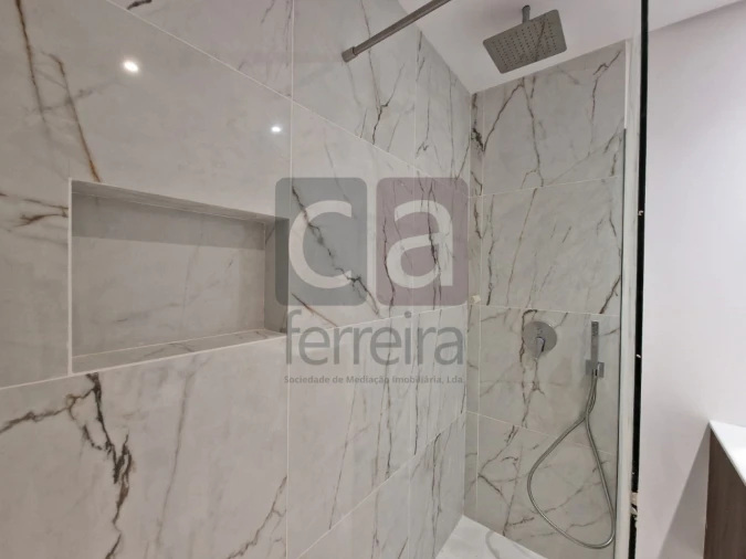 Apartamento T3 para Venda em Almeirim Foto 28