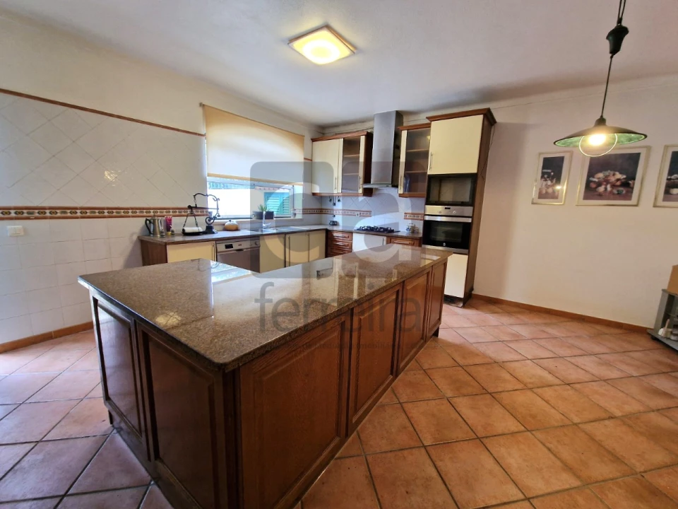 Moradia T4 para Venda em Alpiarça Foto 6