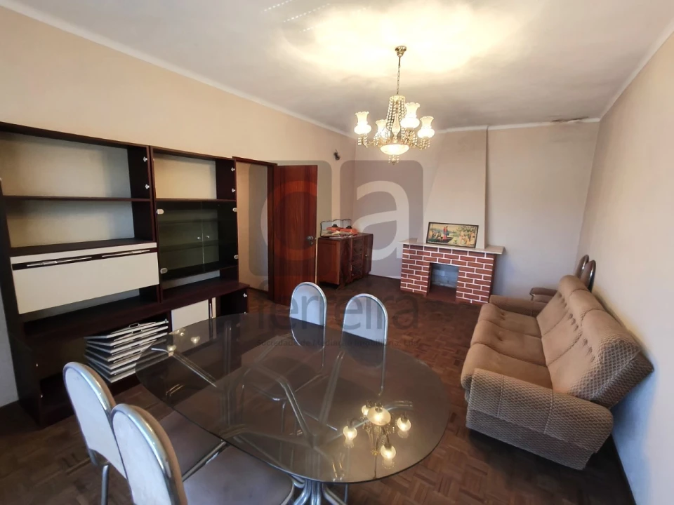 Moradia T5 para Venda em Azinhaga Foto 16