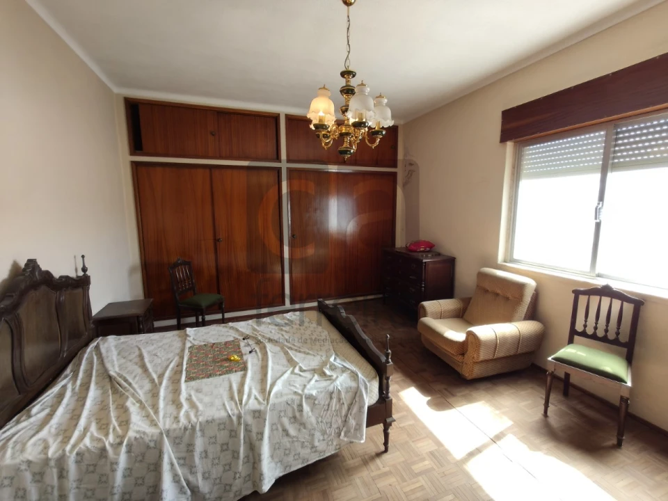 Moradia T5 para Venda em Azinhaga Foto 19