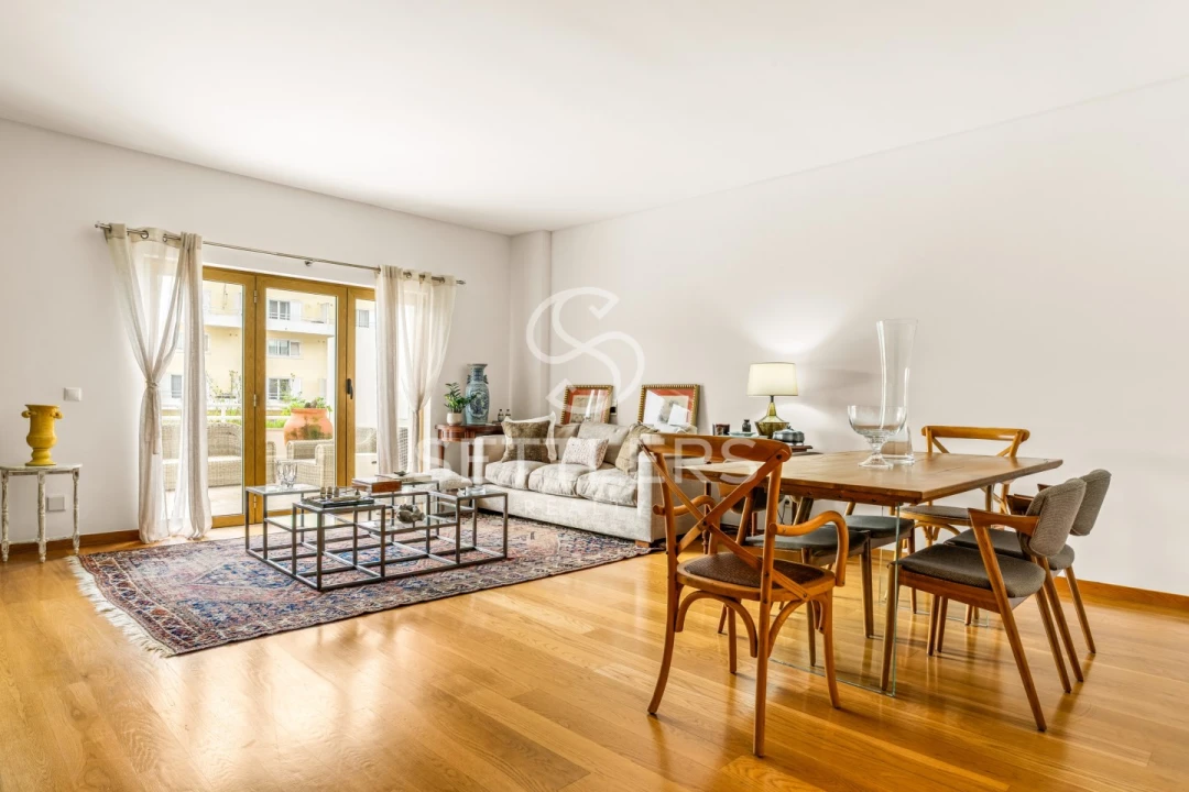 Apartamento T2 para Venda em Cascais e Estoril Foto 1