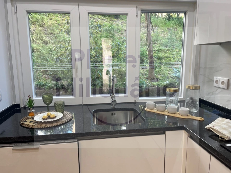 Apartamento T2 para Venda em Benfica Foto 1