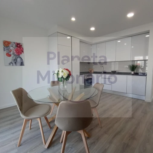 Apartamento T3 para Venda em Benfica Foto 3