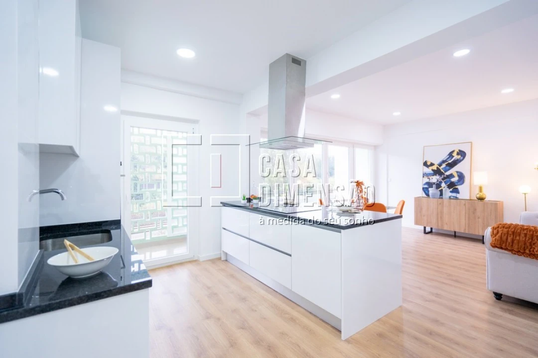 Apartamento T3 para Venda em Benfica Foto 22