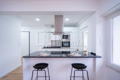 Apartamento T3 para Venda em Benfica