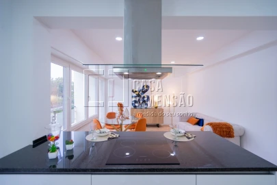 Apartamento T3 para Venda em Benfica