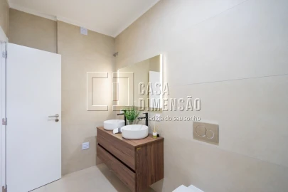 Apartamento T3 para Venda em Benfica