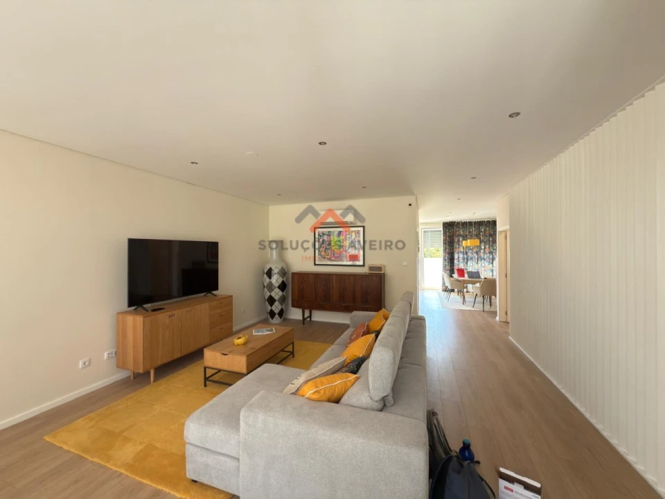 Moradia T4 para Venda em Cacia Foto 3