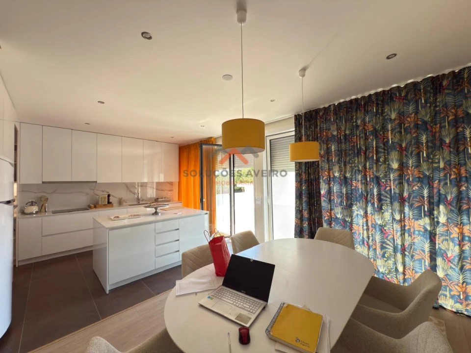 Moradia T4 para Venda em Cacia Foto 6