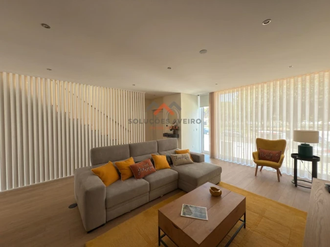 Moradia T4 para Venda em Cacia