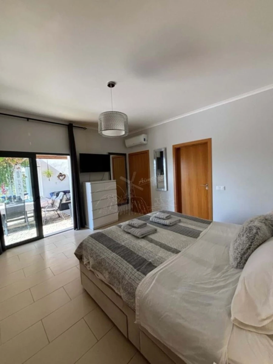 Moradia T4 para Venda em Conceição e Cabanas de Tavira Foto 11