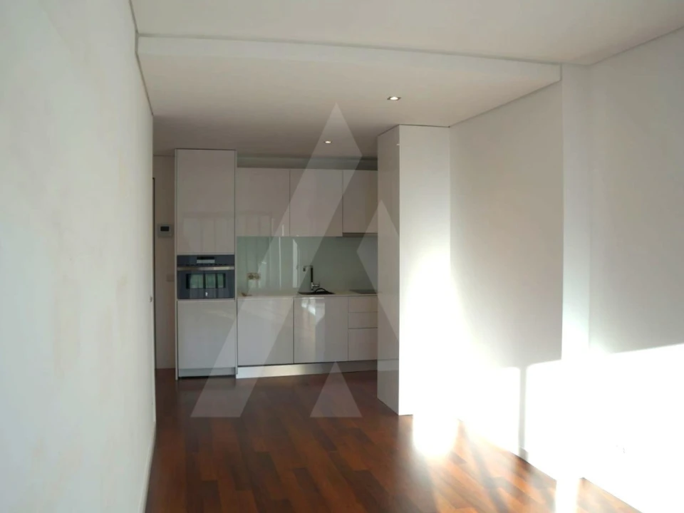 Apartamento T1 para Arrendamento em Glória e Vera Cruz Foto 7