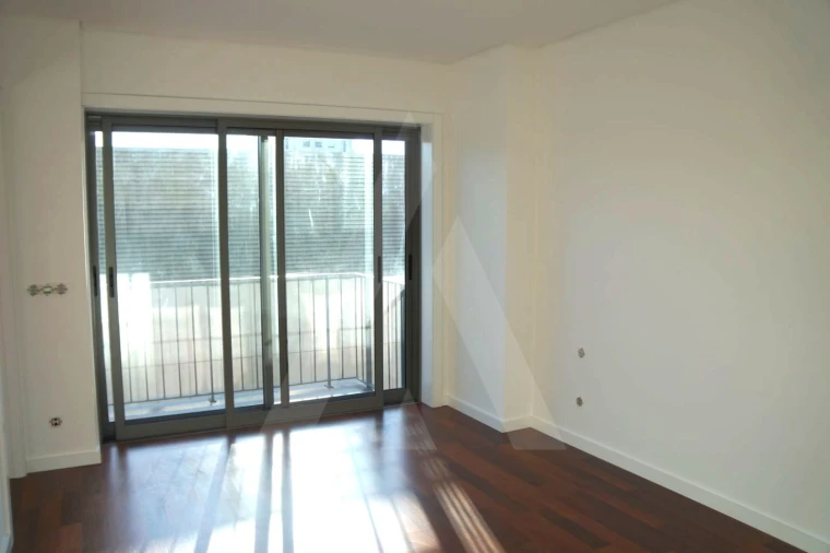 Apartamento T1 para Arrendamento em Glória e Vera Cruz Foto 1