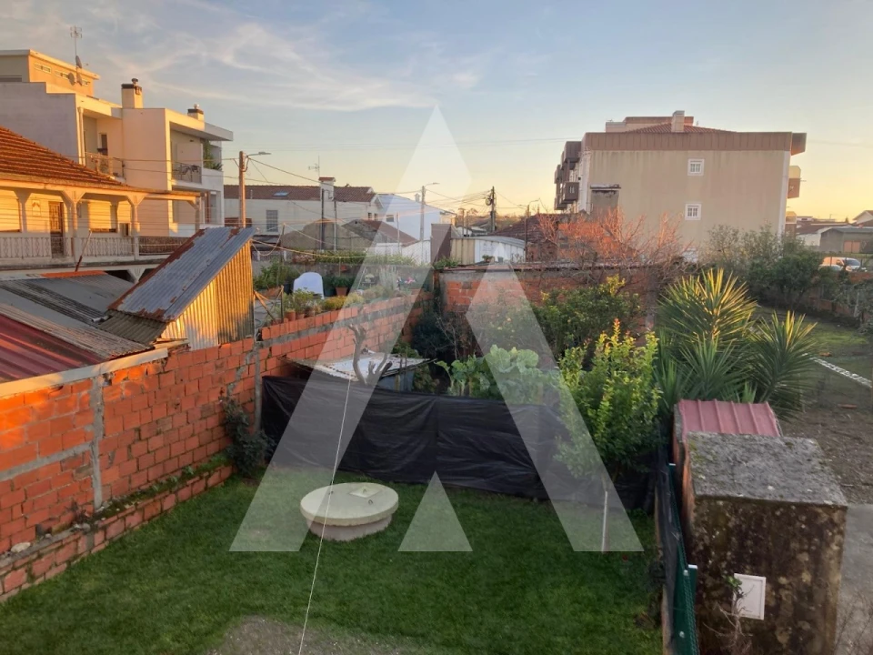 Moradia T2 para Venda em Palhaça Foto 10