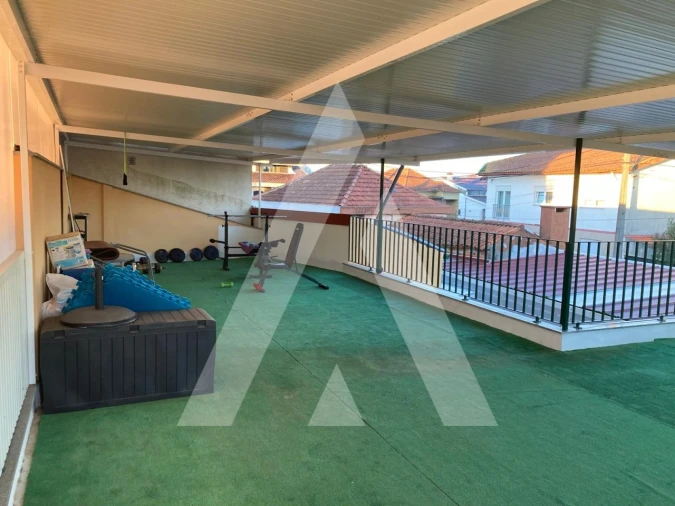 Moradia T2 para Venda em Palhaça Foto 3