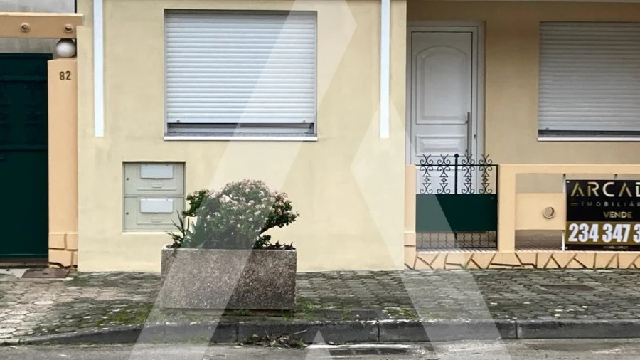 Moradia T2 para Venda em Palhaça